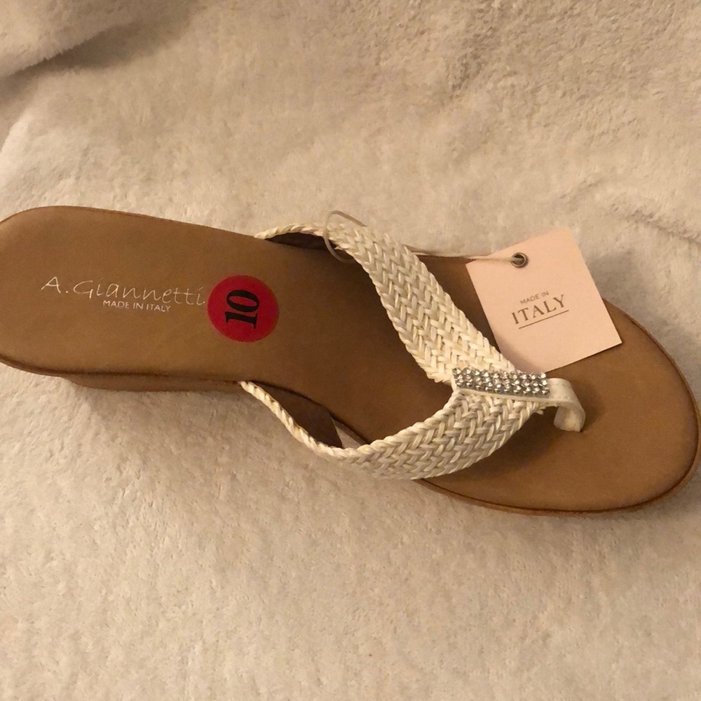 White/brown weave heel flip flop with diamond stud